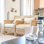 Family House With The View Apartamento *