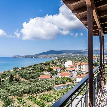 Family House With The View Koróni