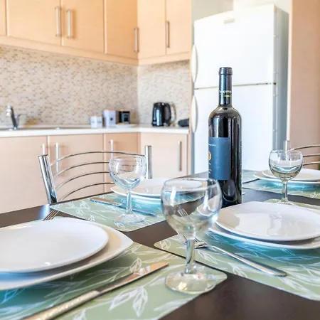 Family House With The View Koróni