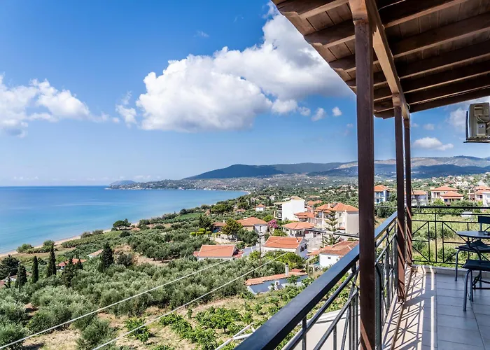 Family House With The View Koróni