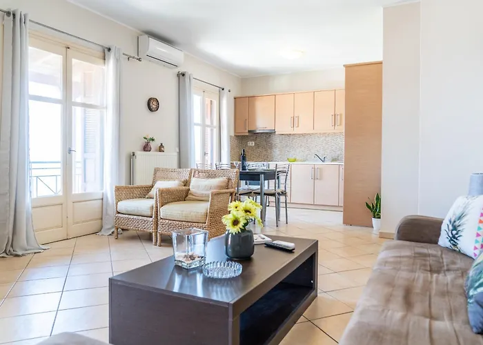 Family House With The View * Koróni